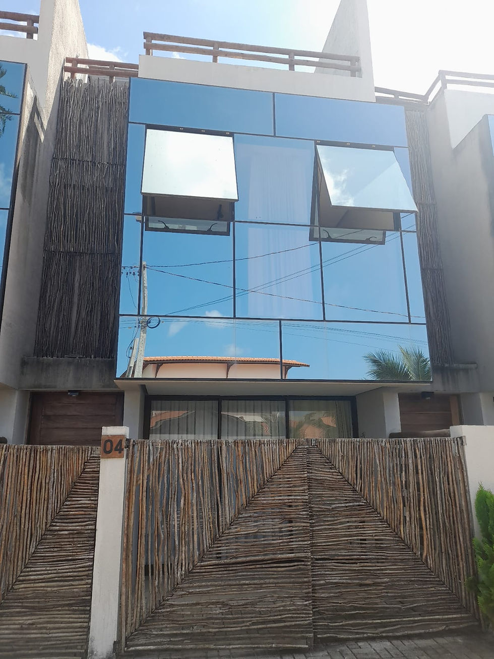 Ao cegar identifique a casa. CASA 04 - CAJÁ.