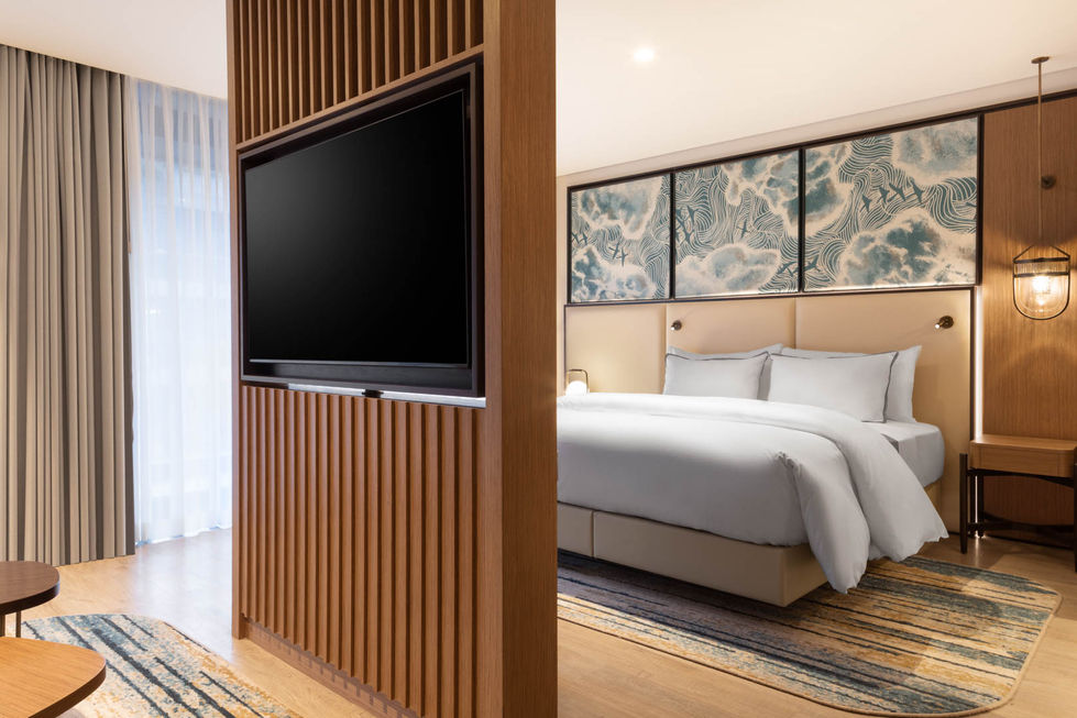 Room - Junior Suite Courtyard View wTerraces (2).jpg