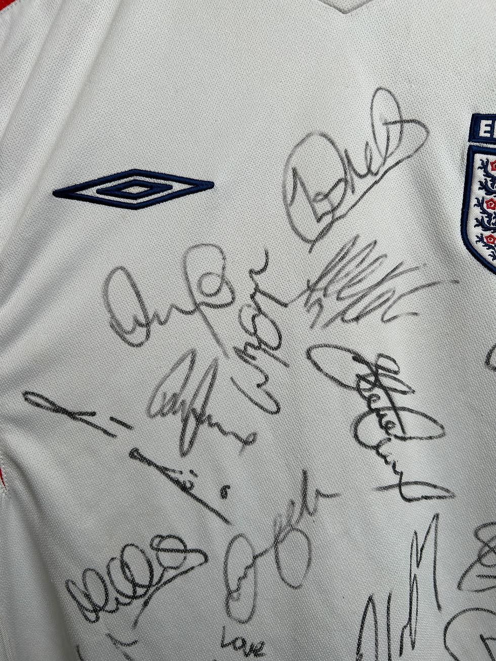 Thumbnail: Umbro England 2006 Home Team Signed Jersey (COA included) - L - USED: Very Good