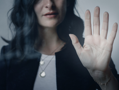 Goiás registrou 8.490 casos de violência contra a mulher em 2025