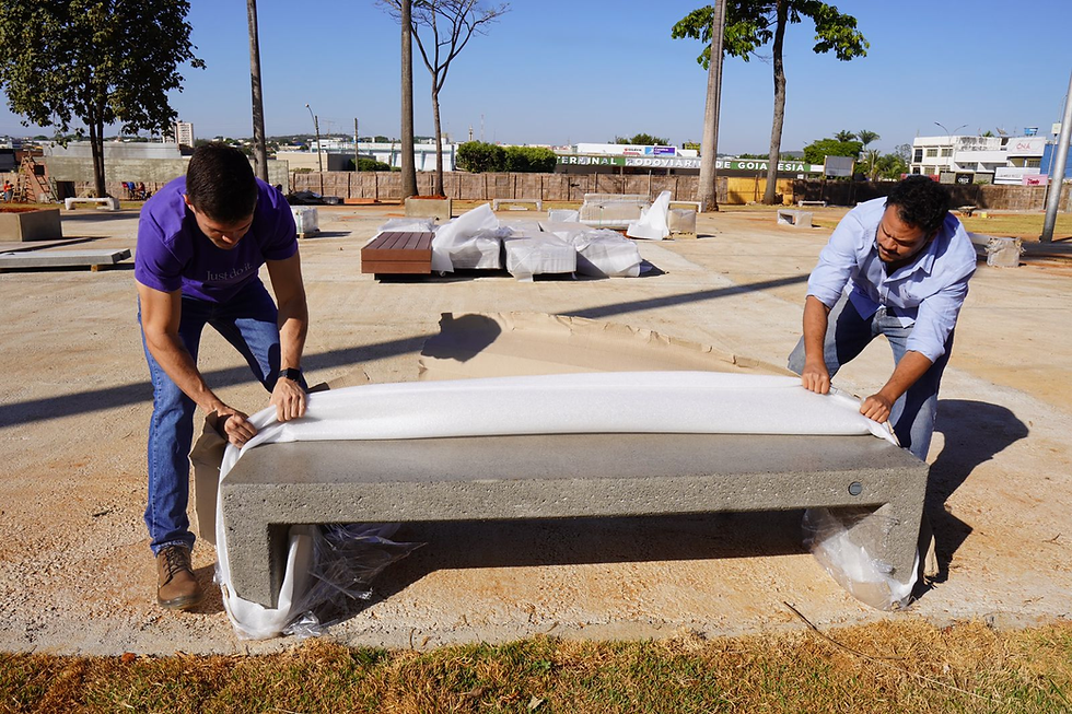 Reconstrução da Praça Dimas Carrilho, em Goianésia