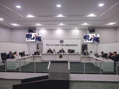 Sessão da Câmara de Ceres reúne série de pedidos por melhorias em diversos setores