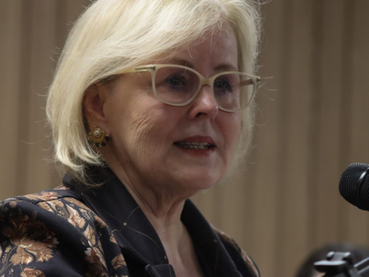 Vista de Weber suspende julgamento de licença paternidade no STF