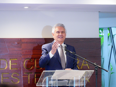 “Vocês dão apoio jurídico para que possamos tomar decisões”, diz Caiado em homenagem a procuradores
