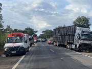 Acidente com três veículos deixa 8 mortos na BR-020, em Formosa