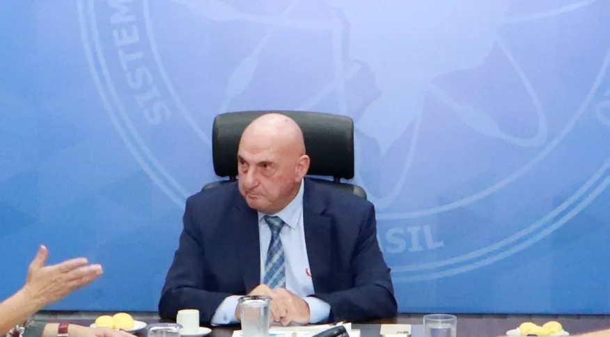 Ex-ministro do GSI presta depoimento à Polícia Federal