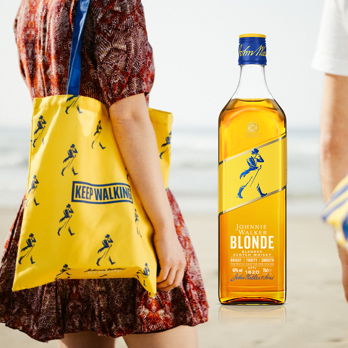 ג'וני ווקר בלונד + תיק צד בלונד