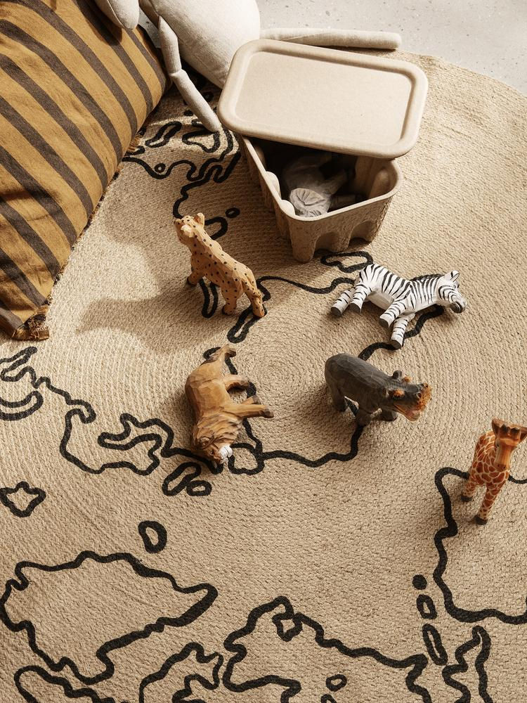Thumbnail: Ferm Living Animal Hand-carved Cheetah