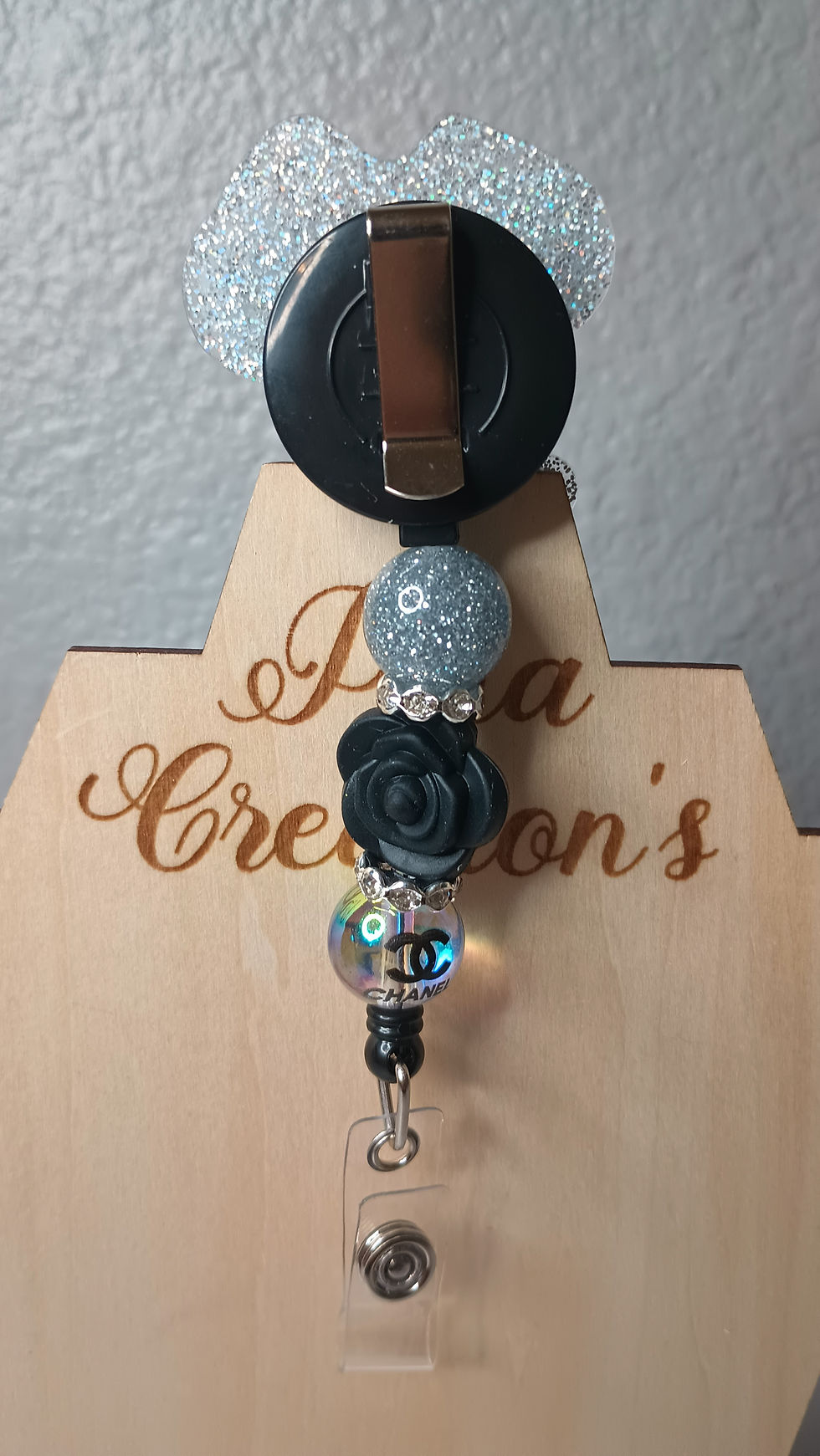 Thumbnail: Minnie mouse silver badge reel 