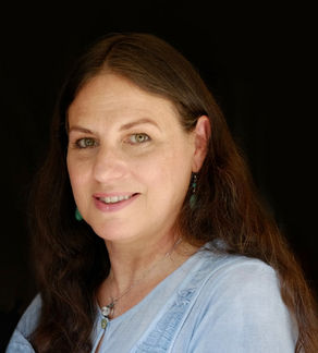 Interview with Vivien Schapera - The RV Book Fair 2025