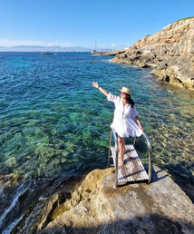 Mallorca: a place to visit or stay? - Adriana Repede