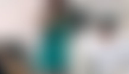 TikToker viraliza ao gravar dancinha ao lado de mãe no leito de morte e gera revolta na internet