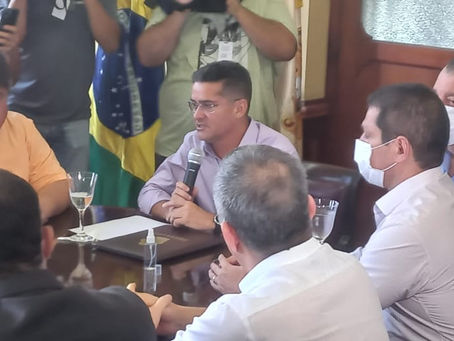 David Almeida faz reunião urgente em defesa da Zona Franca de Manaus