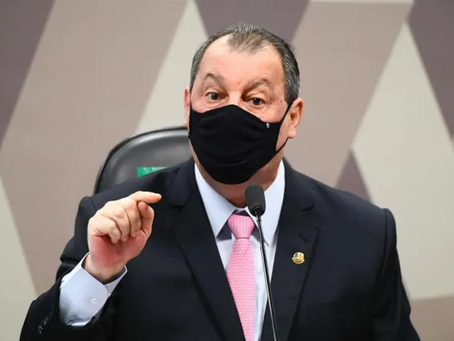Omar Aziz elogia David por barrar aumento do preço da água em Manaus