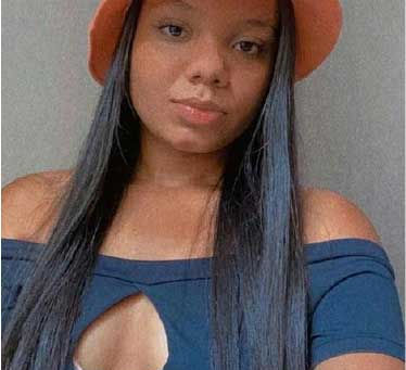 Filha de copeira é aprovada em Medicina na UFJF em MG