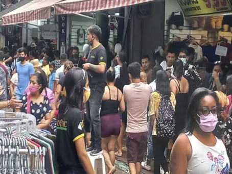 Queima de estoque movimenta comércio no início do ano em Manaus