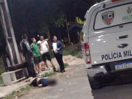 Com tornozeleira eletrônica, homem é executado a tiros por pistoleiros em Manaus