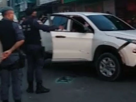 Casal é ex3cutado dentro de carro no Jorge Teixeira; imagens fortes