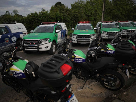 Carros são furtados durante evento de entrega de armas e viaturas em Manaus
