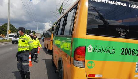 Ônibus Alternativos são fiscalizados em Manaus após onda de acidentes