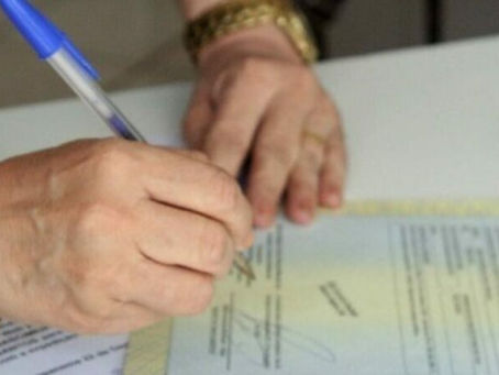 Avó tenta na Justiça livrar neto do nome de batismo: Lúcifer