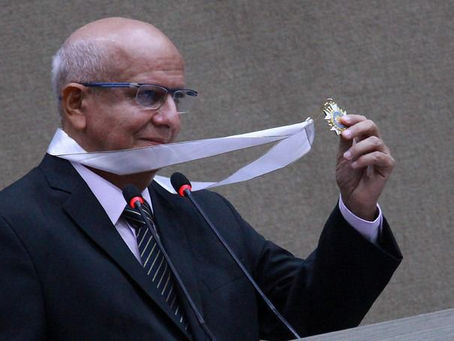 Servidor da Sefaz é homenageado com maior honraria da Câmara Municipal de Manaus