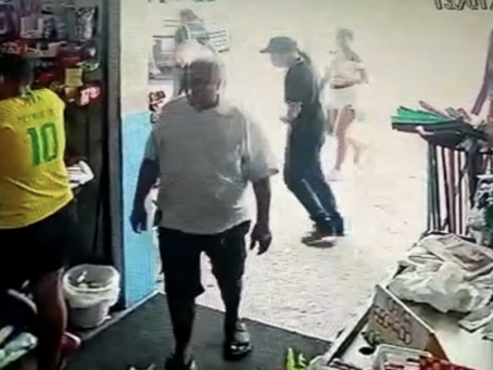 Policial aposentado é baleado dentro de mercadinho no Santa Etelvina, em Manaus; veja vídeo