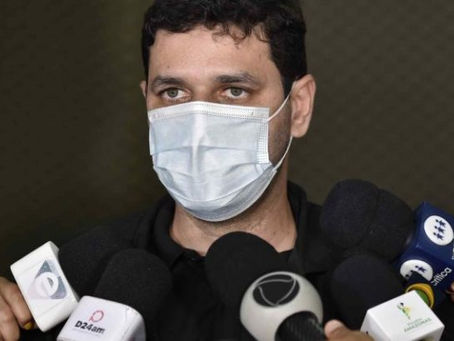 Adolescente é detida em Manaus após extorquir garota rival para não vazar ‘nudes’