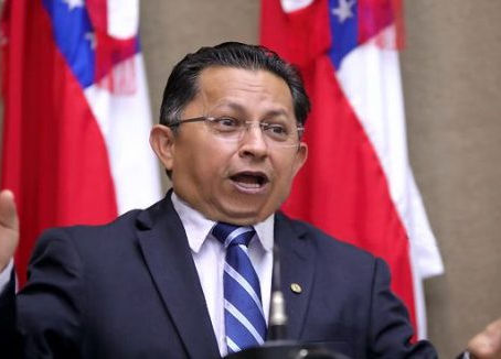 Deputado do PT defende mineração nas terras indígenas, igual a Bolsonaro