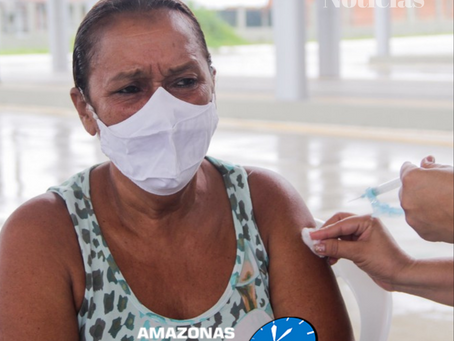 2ª dose da vacina contra a Covid-19 é aplicada em Manaus; 1ª dose segue suspensa