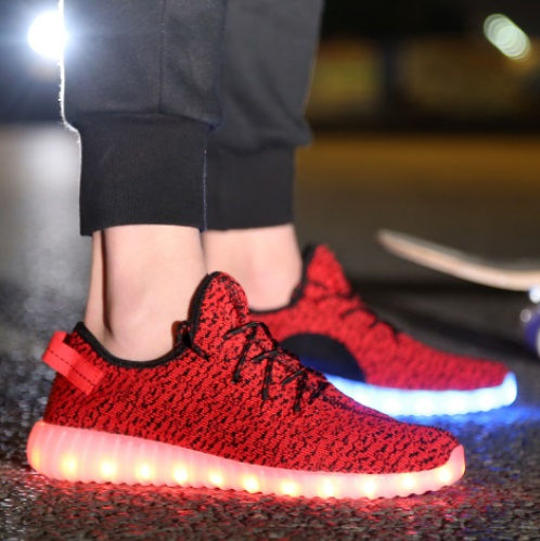 Miniatura: Tenis ROJO con LED