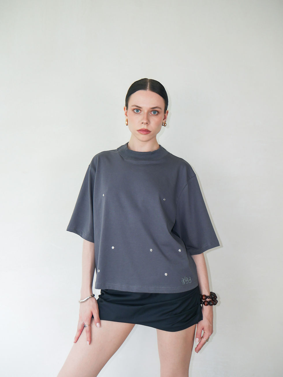 Miniatura: T-SHIRT Z ZATRZASKAMI - GRAFITOWY
