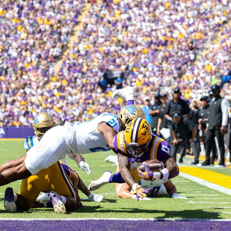 LSU dominates second half to beat UCLA, 34-17