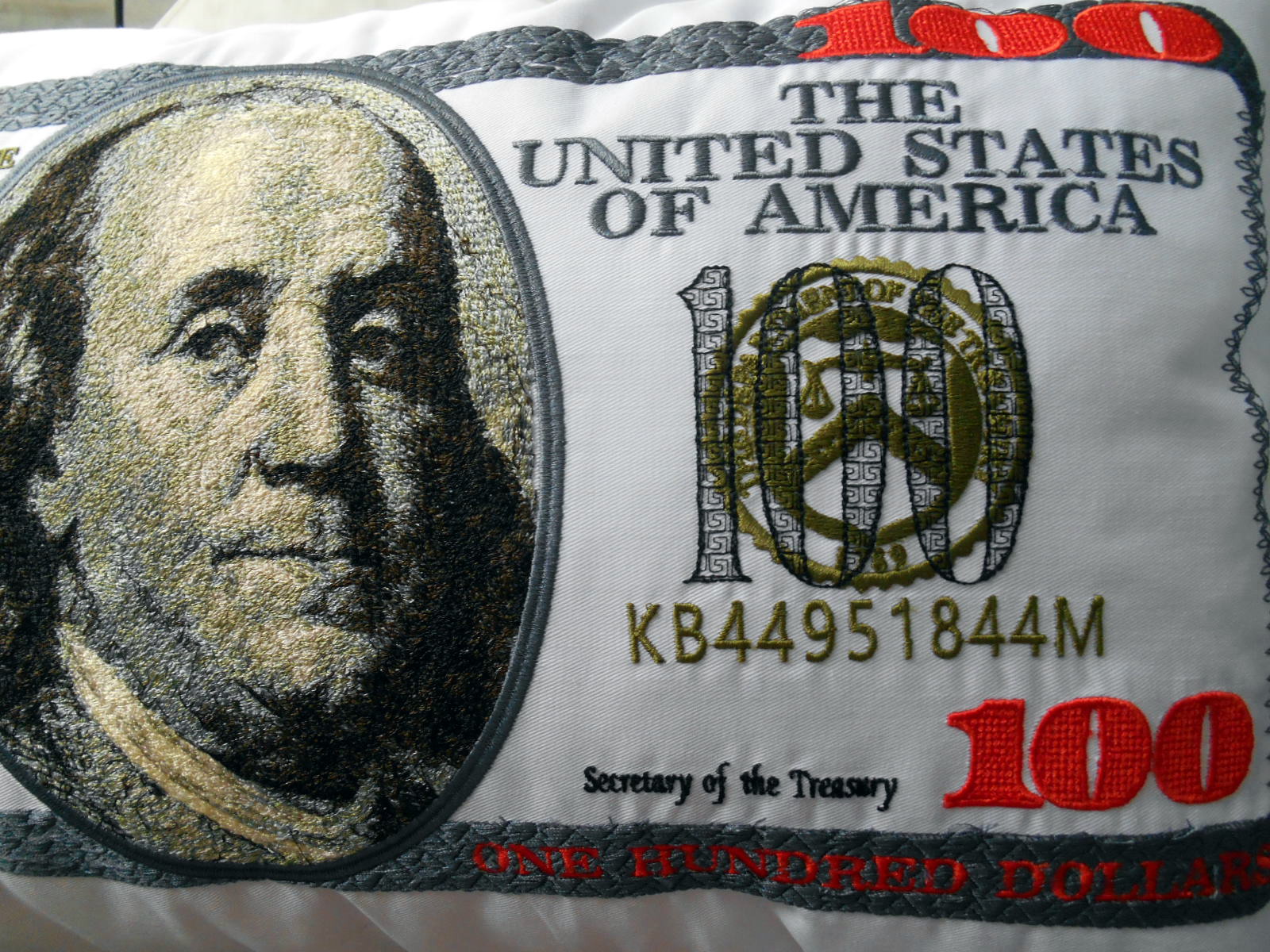 Подушка декоративная "100$"