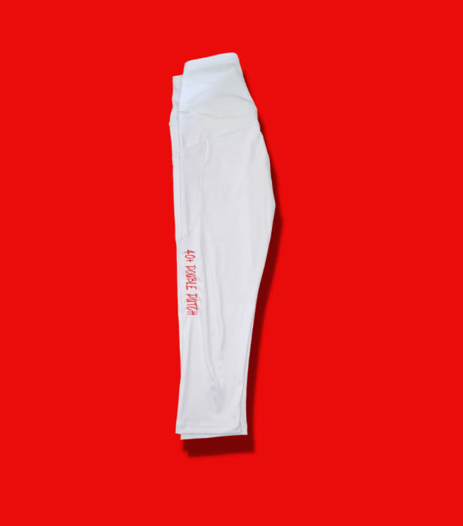 40+DDC White Capris