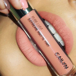 Close Up de este lipstick 05 de _cailynmakeup 😗 Este color es hermoso!!! 😍_Te gusta que haga estas