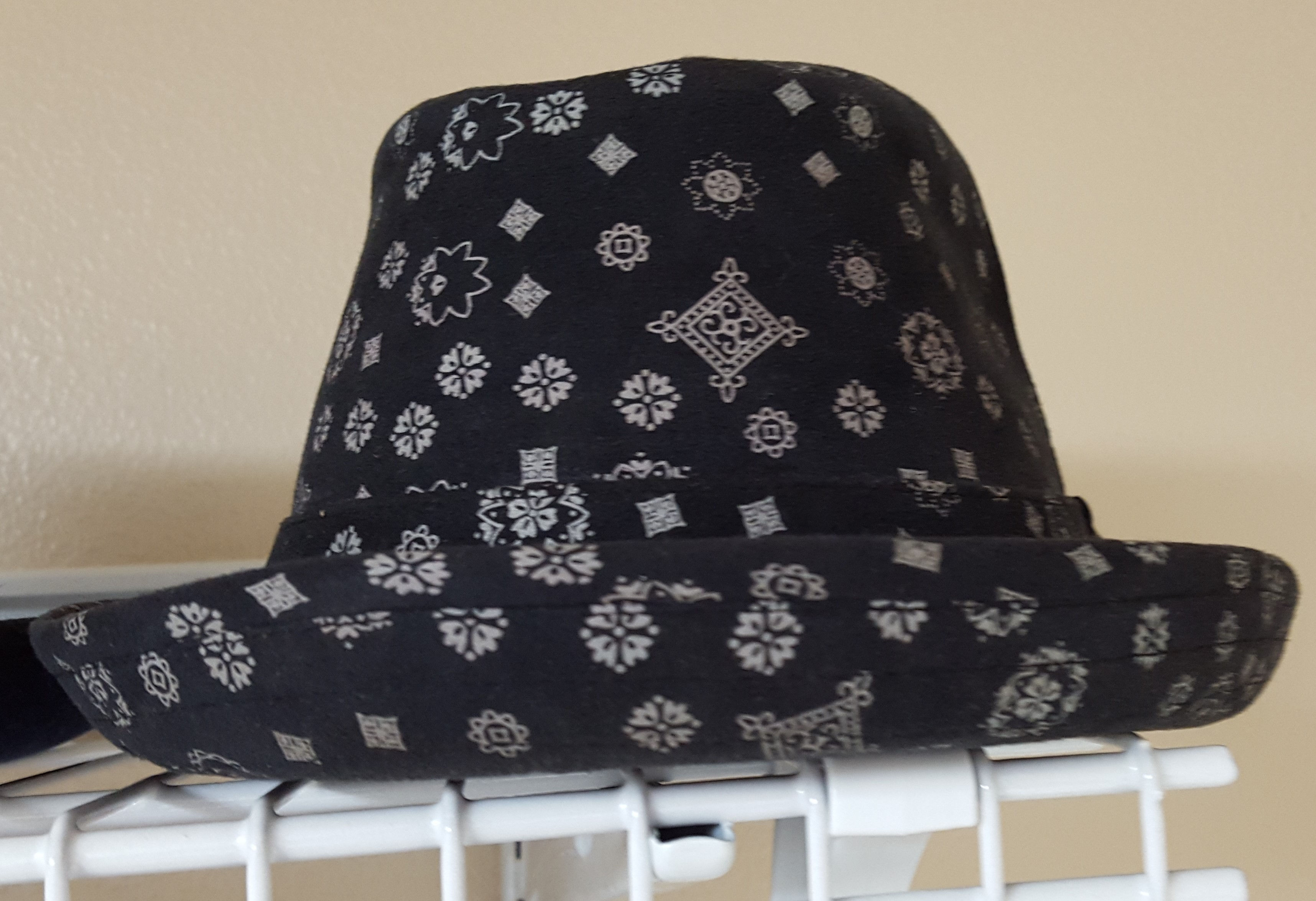 Patterned Black Fedora