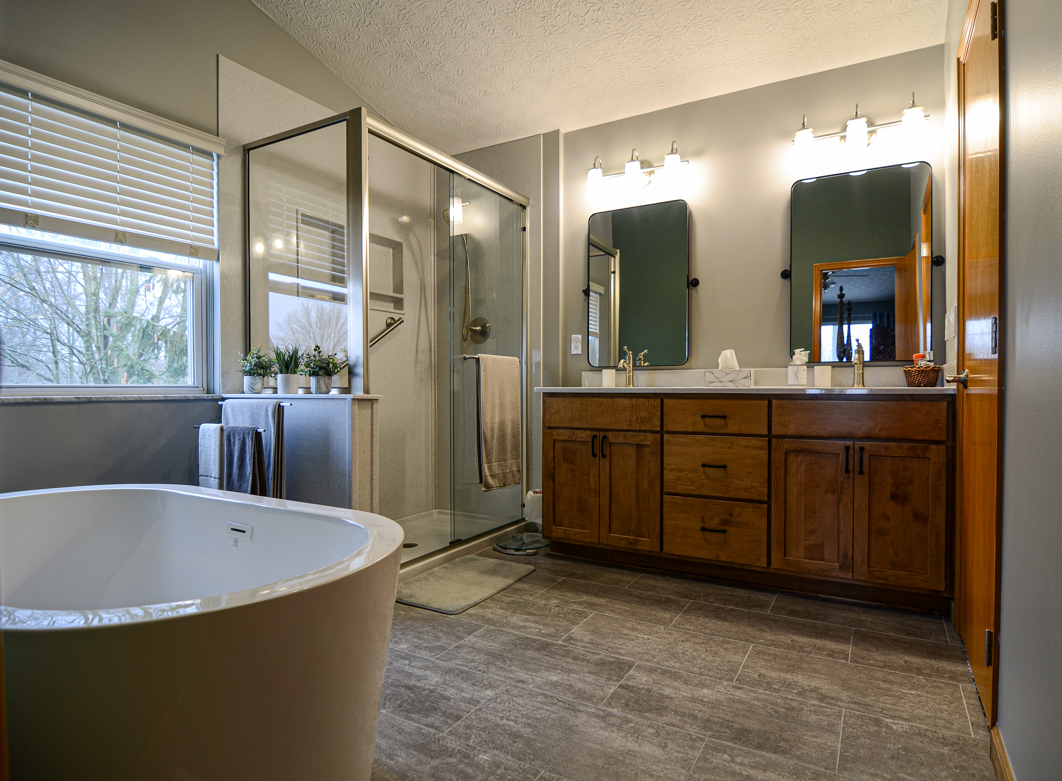 How Much Should a 5x8 Bathroom Remodel Cost in 2025?