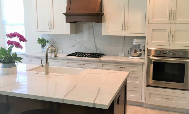 Granite vs. Quartz Kitchen Countertops: Which is better for my kitchen?