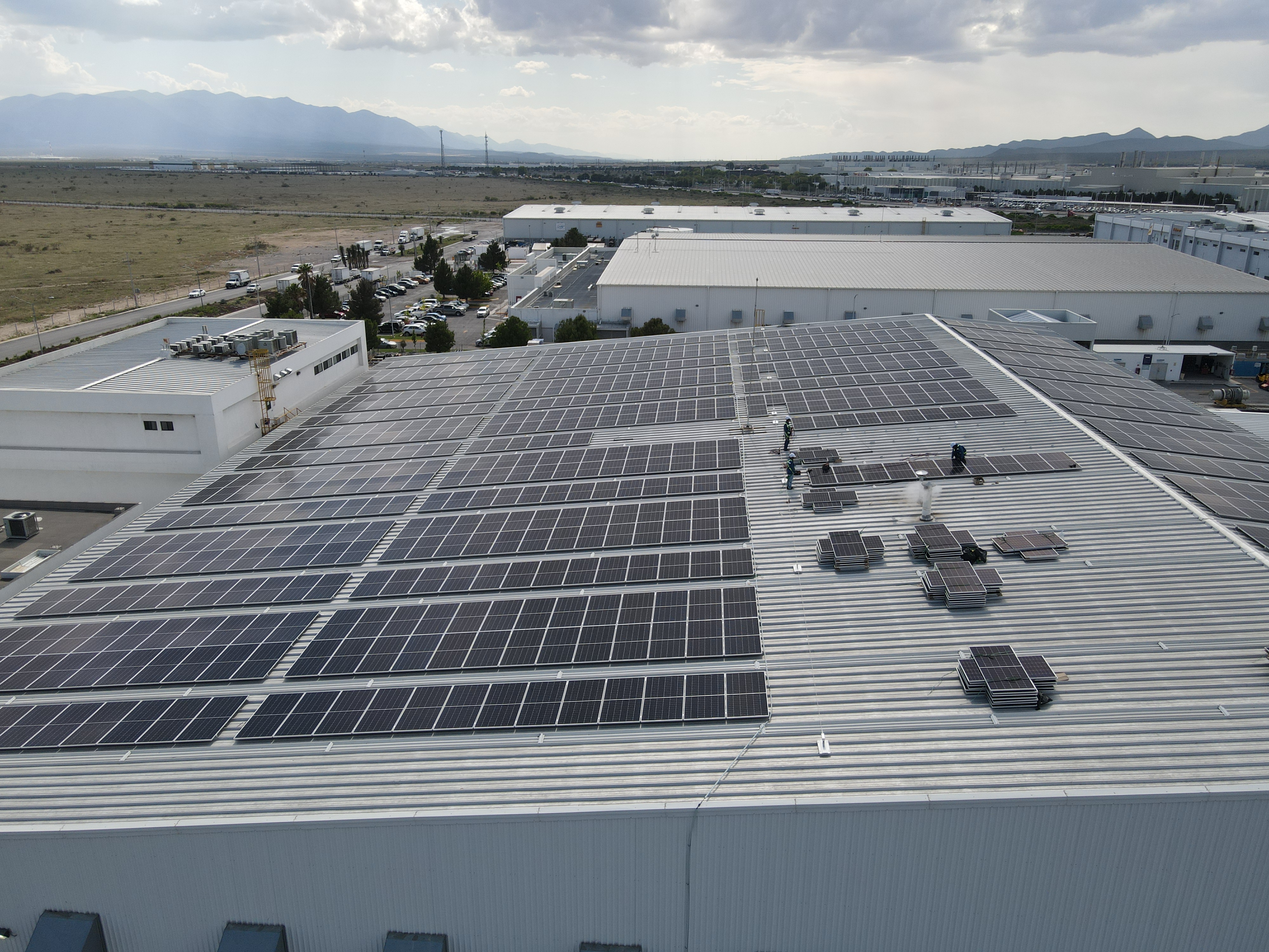 Proyecto de paneles solares para empresas