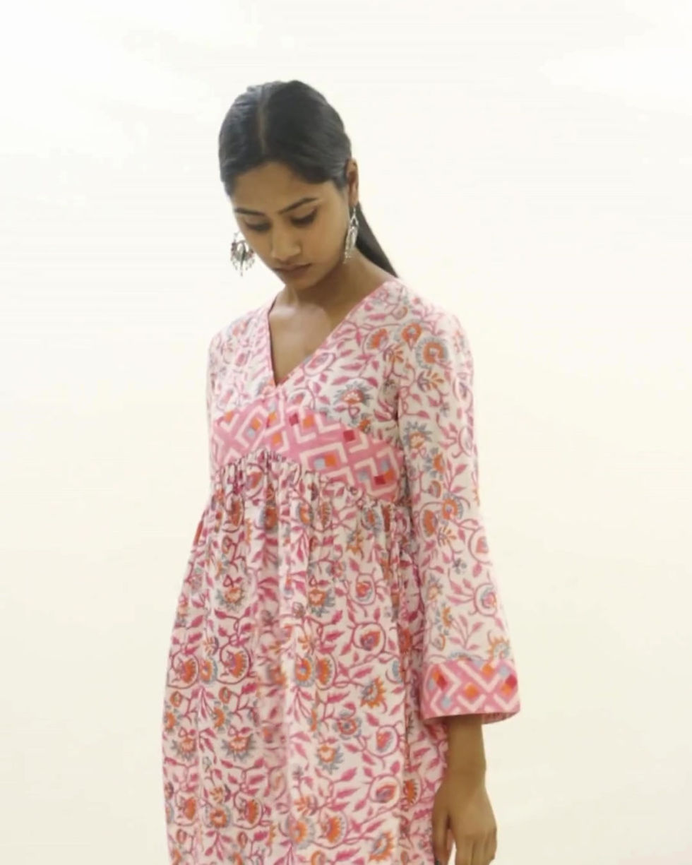Thumbnail: Pink Forest Sanganeri Print Cotton Kurta Set video