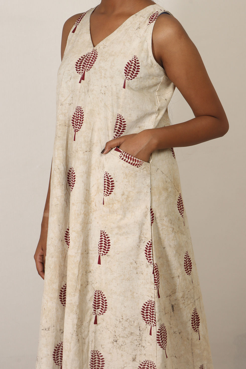 Thumbnail: Beige Bliss Dabu Print Cotton Dress pocket