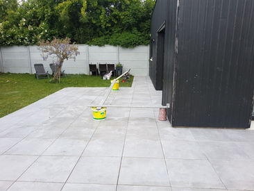 Pose de carrelage grand format 60x120 par GDS Construction, artisan carreleur à Rambouillet et dans les Yvelines.