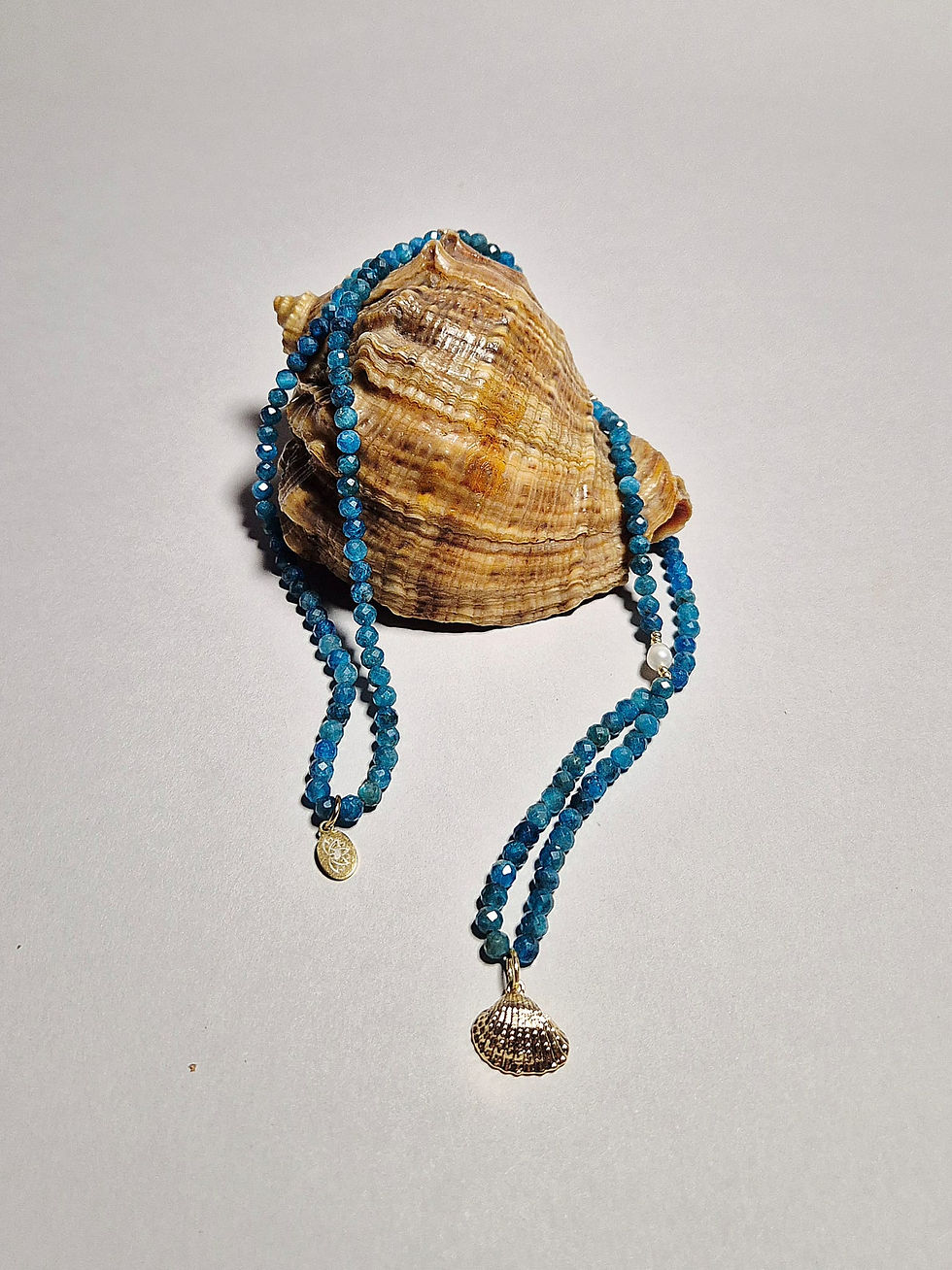 Thumbnail: TOUCH OF ANGELS NECKLACE - Blue Apatite