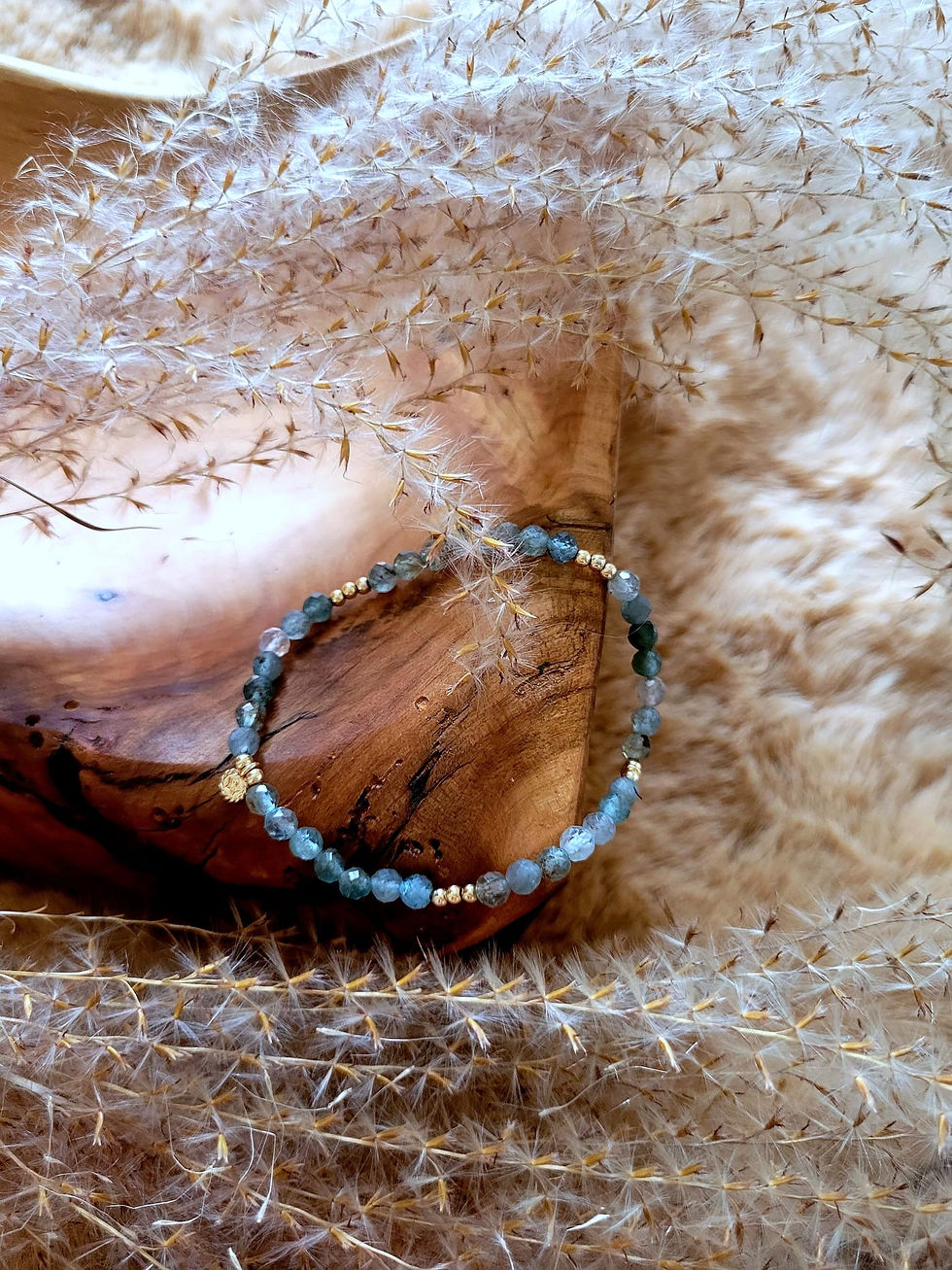 Thumbnail: TOUCH OF ANGELS BRACELET - Green Apatite