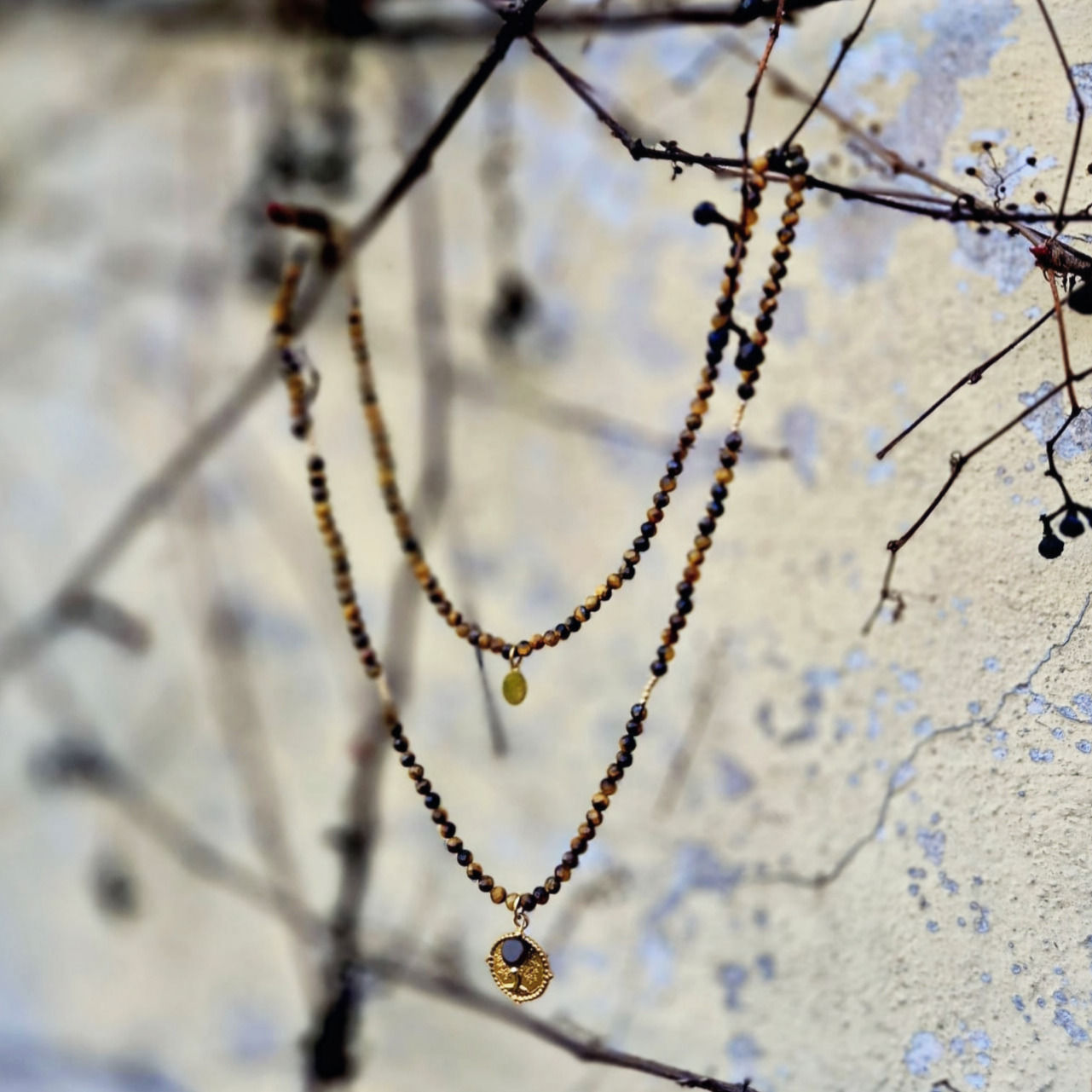 TOUCH OF ANGELS NECKLACE - Tiger Eye