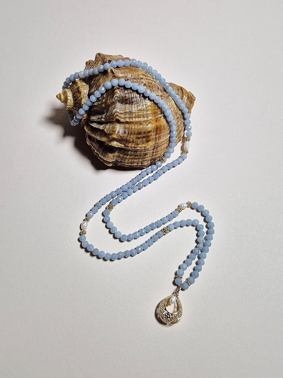 Thumbnail: TOUCH OF ANGELS NECKLACE - Angelite