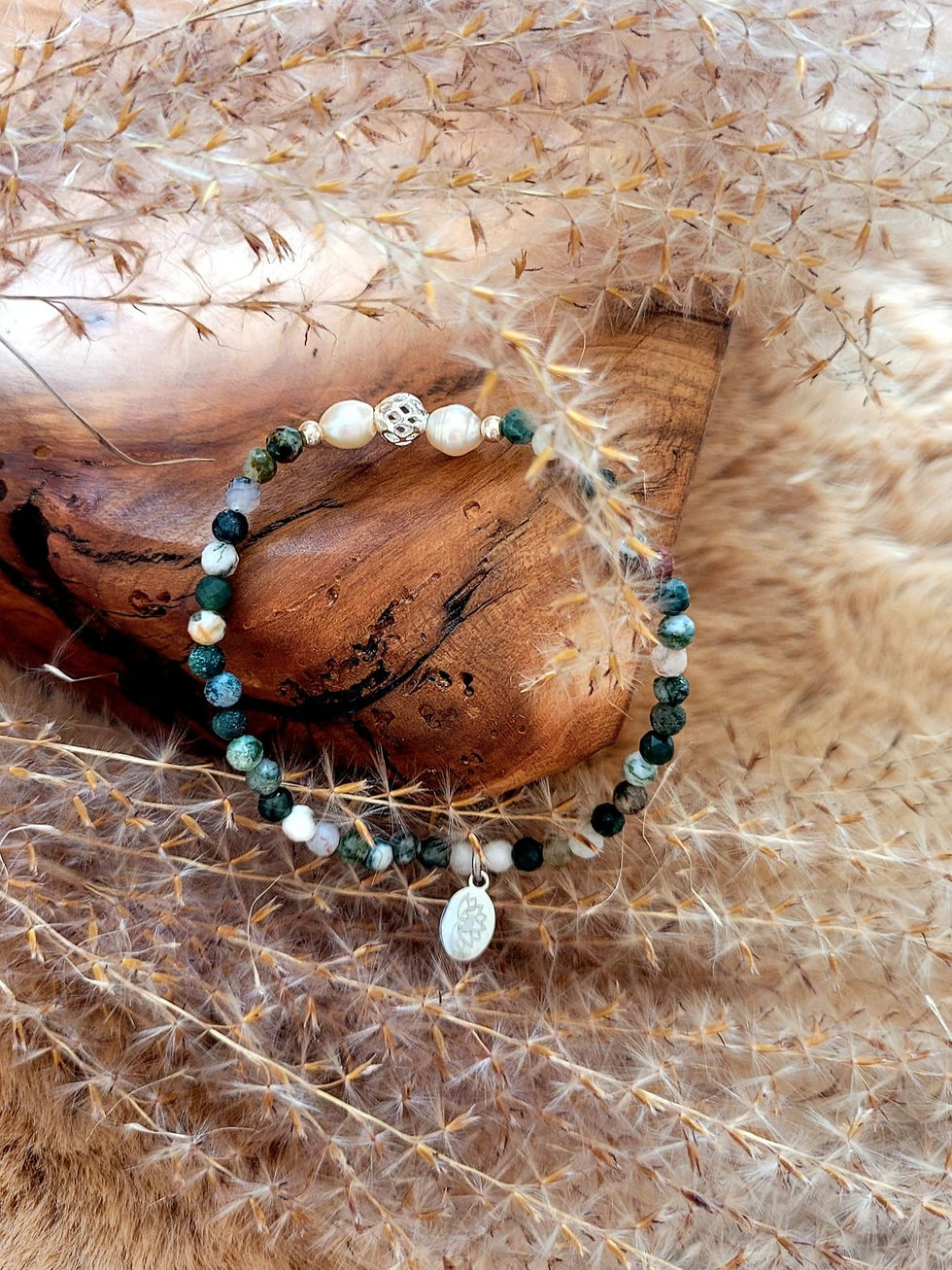 Thumbnail: TOUCH OF ANGELS BRACELET- Indian Agate