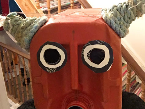 Contain your head!