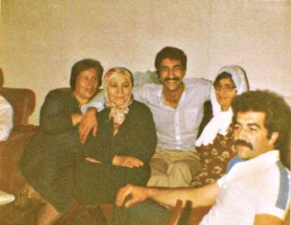 Cahide han ve annem - Kopi.jpg